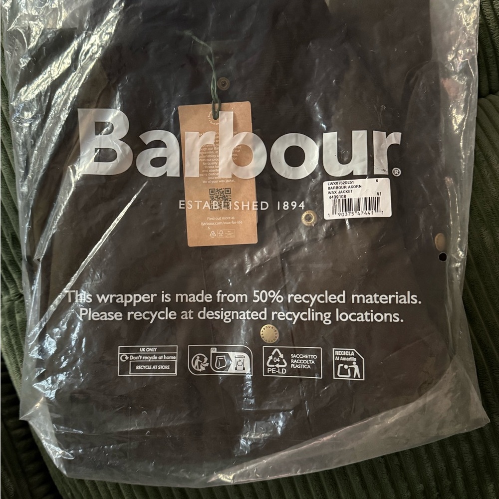 Barbour Acorn Waxed Cotton Jacket - Picture 7 of 7